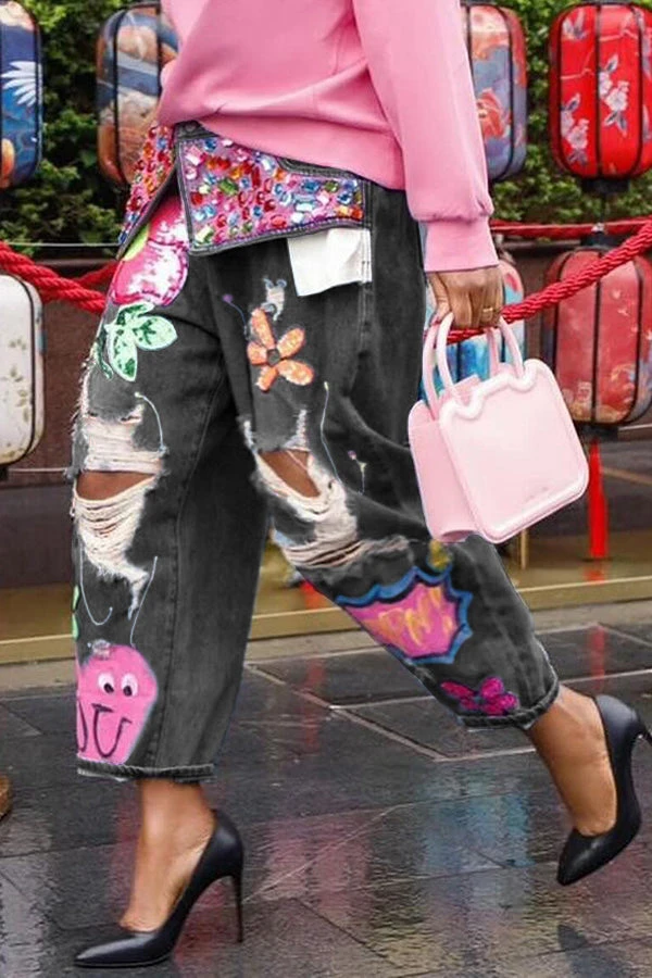 Stylish Graphic Print Ripped Jeans 9 Stylish Graphic Print Ripped Jeans - Image 9