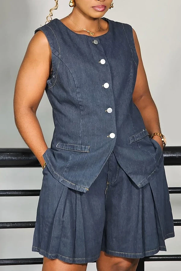 Stylish Denim Vest & Pleated Shorts Set 2 Stylish Denim Vest & Pleated Shorts Set - Image 2
