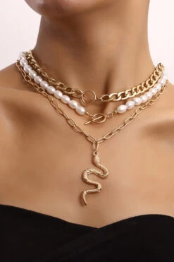 Multilayer Pearl Snake Alloy Necklace