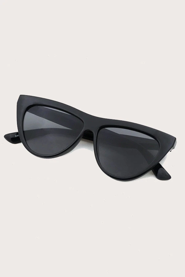 Stylish Cat Eye Sunglasses 7 Stylish Cat Eye Sunglasses - Image 7